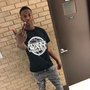 Meet your Posher, Cameron